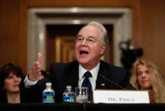 Tom Price (62): Gesundheitsminister. Obamacare ersetzen – das ist das erklärte Ziel von Tom Price. Seit 2005 vertritt der Republikaner den Bundesstaat Georgia im US-Repräsentantenhaus in Washington. In den vergangenen sechs Jahren hat sich der Anhänger der Tea-Party-Bewegung auf die Gesundheitsreform Barack Obamas eingeschossen: Erfolglos, unausführbar und unbezahlbar sei Obamacare, twitterte Price Mitte Oktober. (Bild: Keystone)