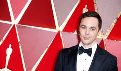 Jim Parsons, bekannt als Sheldon in «The Big Bang Theorie», sah nach dem Rechten. (Bild: Paul Buck/Keystone)