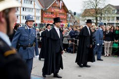 Ehrengang für den neuen Landammann. (Bild: Keystone)