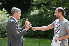Routineübung für Regierungsräte: Interviews mit Medienschaffenden. (Bild: Michel Canonica)