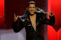Dracula im Glitzerdress: der rumänische Countertenor Cezar. (Bild: Keystone)