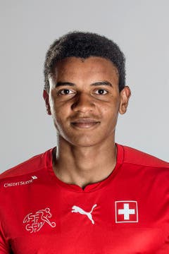 Manuel Akanji, Innenverteidiger, Note: 5. Der Basler ist in den Kopfballduellen sehr stark, er spielt diszipliniert und äusserst solide. (Bild: Carlo Reguzzi/Keystone/Ti-Press)