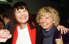 Mit Genossin Christiane Brunner. (Bild: Keystone)
