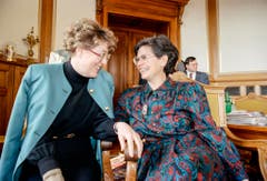 Während Lilian Uchtenhagen den Sprung in die Landesregierung verpasste, schaffte ihre Parteikollegin Ruth Dreifuss die Wahl in den Bundesrat. (Bild: Keystone)