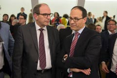 Bruno Damann (links) schaffte die Wahl in den Regierungsrat im ersten Umgang - Marc Mächler muss zum zweiten Wahlgang antreten. (Bild: Urs Bucher)
