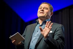 Chefredaktor David Angst moderierte das "Who is Who 2017" der Thurgauer Zeitung. (Bild: Reto Martin)