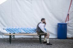 Ein letzter geruhsamer Zug an der Zigi, dann kann die Hektik am St.Gallerfest beginnen (19.8.2016). (Bild: Urs Bucher)