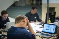 Nach der Bekanntgabe der Resultate heisst es für die Journalisten "Suchen nach den richtigen Worten." (Bild: Michel Canonica)