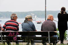 Viele Passanten verfolgten die Übung. (Bild: Donato Caspari)