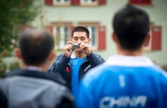 Die Chinesen schiessen bereits Erinnerungsfotos. (Bild: Michel Canonica)