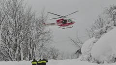 Many feared dead in Abruzzo hotel hit by avalanche (Bild: Keystone)