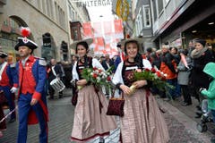 Trachten und gute Laune am Umzug. (Bild: Ralph Ribi)