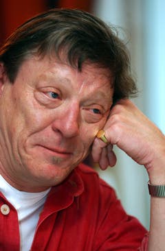 POLO HOFER bei einem Interview im Luzerner Hotel Rebstock im November 2002. (Bild: Archiv Luzerner Zeitung / Luzern, 14. November 2002)