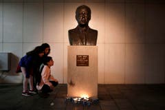 Die Gedenkstätte Rabins auf dem Rabin-Platz in Tel Aviv. (Bild: Keystone)