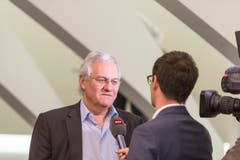 Auch Thomas Müller steht dem SRF Red und Antwort. (Bild: Hanspeter Schiess)