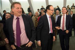 Der parteilose Andreas Graf (links) mit Marc Mächler von der FDP. (Bild: Urs Bucher)