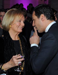 Ruth Maria Kubitschek im Gespräch mit Erol Sander beim Berliner Filmfestival 2011. (Bild: Keystone)