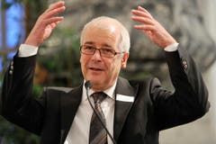Hans Altherr bei seiner Rede in der Kirche Trogen. (Bild: Keystone)