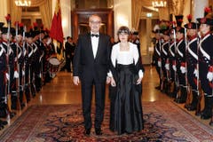 ...Bundesrat Guy Parmelin mit seiner Frau Caroline... (Bild: Keystone)