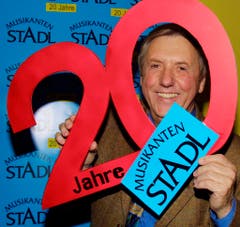 Am 24. Januar 2001 feierte Karl Moik 20 Jahre "Musikantenstadl". (Bild: Keystone)