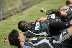 Beim Training mit den Teamkollegen. (Bild: Ralph Ribi)