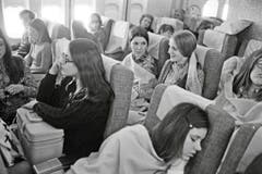 Die hohe Kapazität der Grossraumjets liess die Flugpreise sinken: Blick in die Economy-Klasse einer 747 der Swissair, circa 1972. (Bild: ETH-Bibliothek/Bildarchiv/Stiftung Luftbild Schweiz/Swissair)
