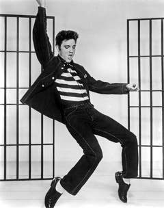 Elvis Presley im Film «Jailhouse Rock» (1957). (Bild: Keystone)