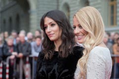 Die ehemaligen Miss Schweiz Christa Rigozzi (rechts) und Melanie Winiger leiteten das Missen Camp. (Bild: Keystone)