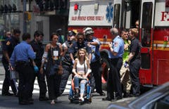 Vehicle strikes pedestrians in Times Square (Bild: Keystone)