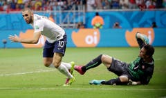 Karim Benzema hat Diego Benaglio bezwungen. (Bild: Keystone)