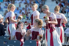 Die Ehrendamen an der Eröffnungsfeier. (Bild: URS FLUEELER)