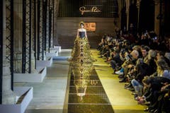 Guo Pei - Runway - Paris Women Fashion Week F/W 2017/18 (Bild: Keystone)