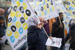 An der Kundgebung wurde auch Kritik an den Swissprinters-Besitzern laut. (Bild: Michel Canonica)