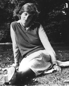 Die 19-jährige Lady Diana Spencer im Kindergarten St. Georges Square, Pimlico, wo sie als Kindrgartenlehrerin arbeitete. (Bild: AP Photo (London, 1980))