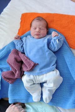 Jano, 14.12.10, 3230 g (Klinik Stephanshorn) (Bild: Ralph Ribi)
