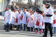 Buben und Mädchen der Gruppe „Clowns“ des Schulhauses Schwärze (Bild: Rudolf Steiner)