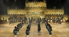 Prächtige Formationen sind am Military Tattoo in St.Gallen zu erleben. (Bild: Hanspeter Schiess)