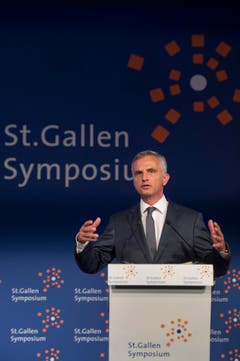 Bundespräsident Didier Burkhalter: "Wir müssen den Jungen zuhören uns sie ernst nehmen." (Bild: Urs Bucher)