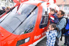 Romanshorn TG , 24.05.2014 / Jugendfeuerwehr Schweizermeisterschaft " Feuer und Wasser " mit Wettkämpen, Fahrzeugausstellung , Rega , Krankenwage und Rettungs - Shows in Romanshorn . (Bild: Donato Caspari)