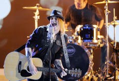 Gotthard-Comeback: Nic Maeder, neuer Leadsänger der Schweizer Rockband, bei der Feuertaufe. (Bild: Keystone)