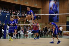 Sébastien Steigmeier beweist seine Sprungkraft. (Bild: Manuel Nagel)