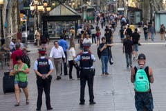 Heightened security a day after a van attack in Barcelona (Bild: Keystone)