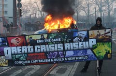 Die Europäische Zentralbank soll am 18. März mit einem Festakt eröffnet werden. Die Blockupy hatte schon seit längerem angekündigt, die Feier mit Blockaden verhindern zu wollen. (Bild: Keystone)