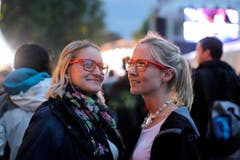 Zwei zufriedene Besucherinnen. (Bild: Stefan Beusch)