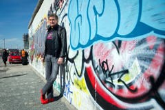 David Hasselhoff an der Berliner Mauer. (Bild: Keystone)