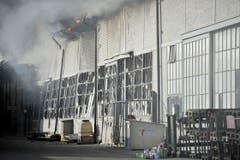 Grossbrand bei der Firma Tuchschmid in Frauenfeld. (Bild: Reto Martin)