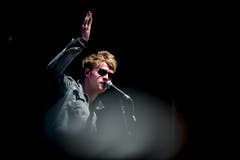 Beim Auftritt von Kodaline kam es zu einem kleinen Zwischenfall - wegen eines überhitzten Geräts gab es für einige Minuten keinen Sound. (Bild: Benjamin Manser)
