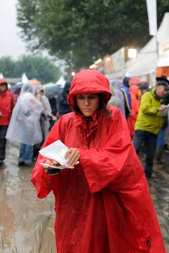 Schutz vor dem Nass von oben. (Bild: Stefan Beusch)