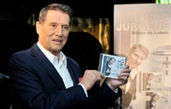 Ungebrochene Schaffenskraft bis ins hohe Alter: Ende Februar 2014 präsentierte Udo Jürgens in Wien sein neues Album "Mitten im Leben". Es sollte sein letztes sein. (Bild: Keystone)