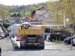 Abtransport für genauere Untersuchungen. (Bild: Seerettungsdienst Rorschach)